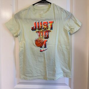 Nike big kids T-Shirt sportswear - just do it - green / lime color - size S